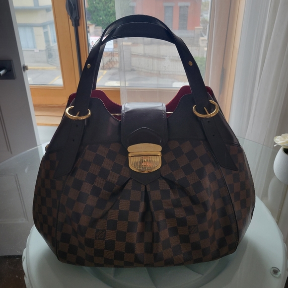 louis vuitton bag - Picture 5 of 5